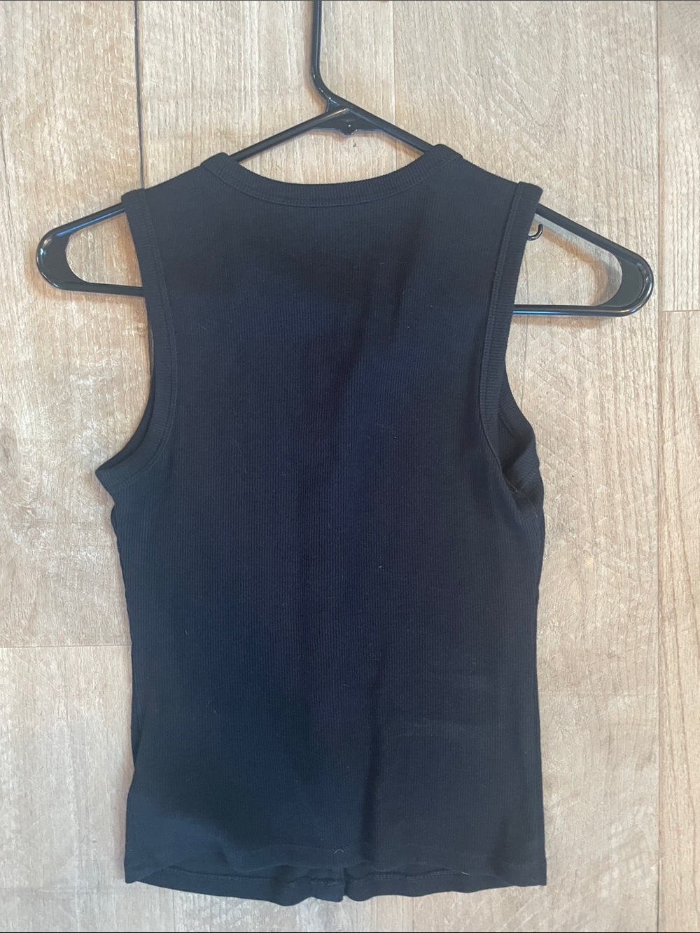 GAP Black Ribbed Button-Front Tank Top - Picture 3 of 3